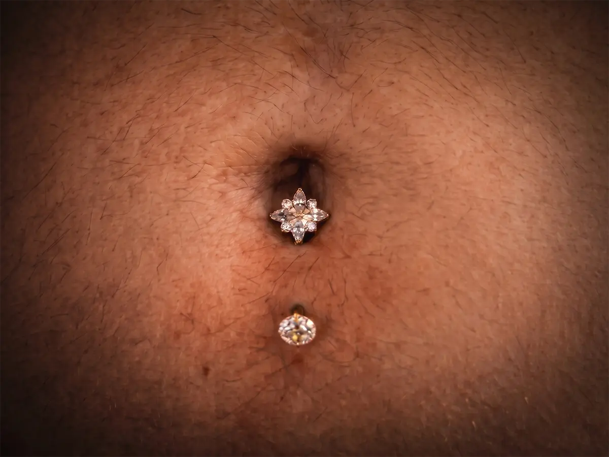 Alt Göbek Piercing